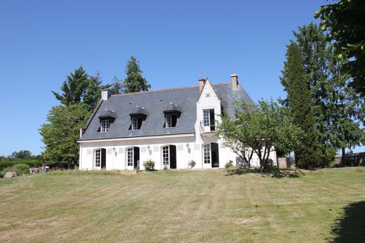 منزل ﻓﻲ Chinon, Indre-et-Loire