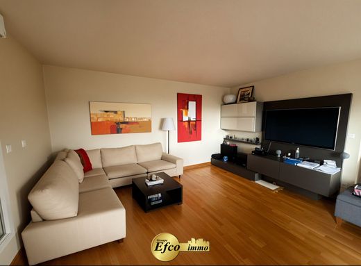 Apartment / Etagenwohnung in Bussy-Saint-Georges, Seine-et-Marne