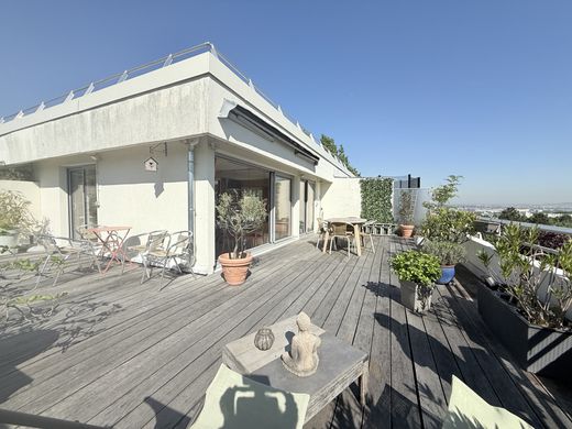 Apartment in Rueil-Malmaison, Hauts-de-Seine