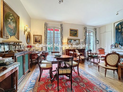 Apartment / Etagenwohnung in Neuilly-sur-Seine, Hauts-de-Seine