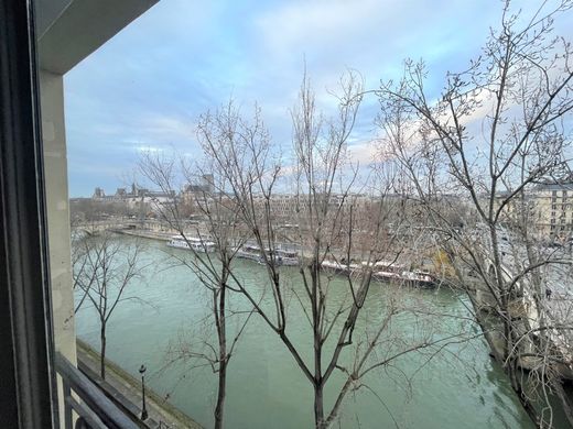 ﺷﻘﺔ ﻓﻲ Beaubourg, Marais, Notre Dame - Ile de La Cité, Paris