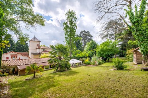 Luxus-Haus in Champagne-au-Mont-d'Or, Rhône