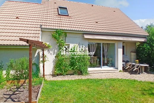 Luxury home in Le Perray-en-Yvelines, Yvelines