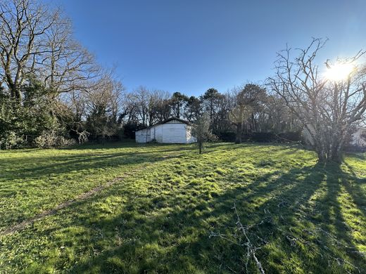 Land in Gujan-Mestras, Gironde