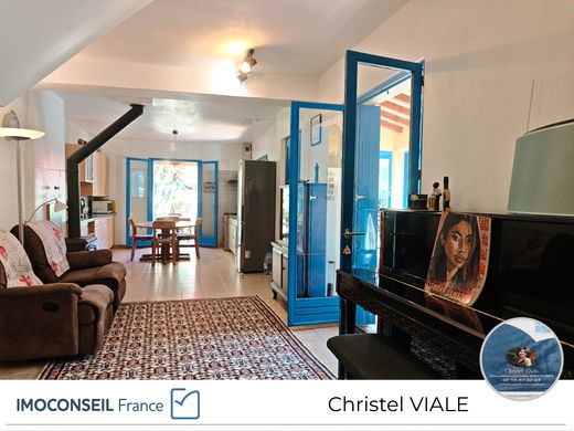 Luxury home in Palau-del-Vidre, Pyrénées-Orientales