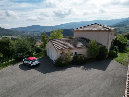 Элитный дом, Bourg-Argental, Loire