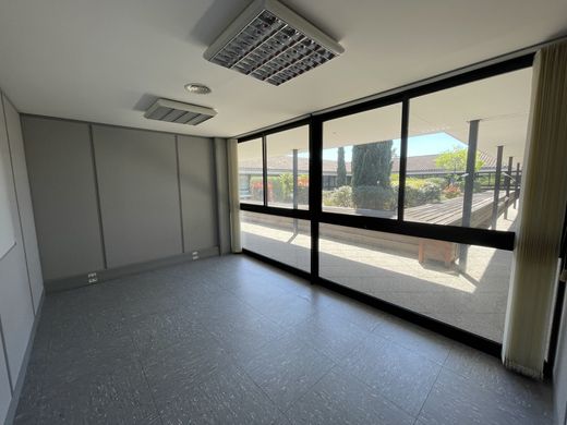 Office in Puget-sur-Argens, Var