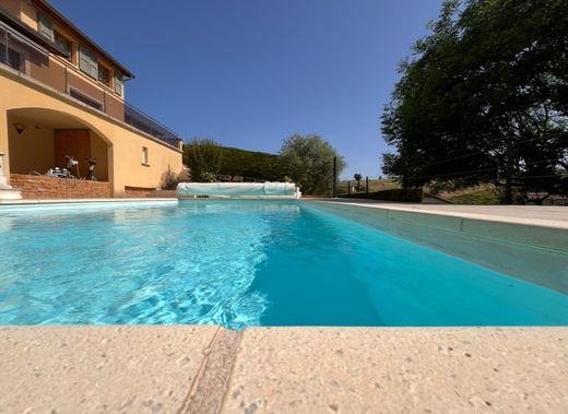 ‏בתי יוקרה ב  Lacenas, Rhône