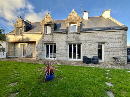 Luxury home in Plougoumelen, Morbihan