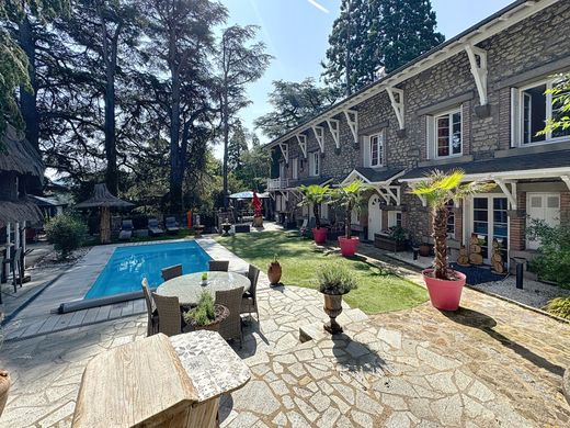 Casa de lujo en Saint-Étienne, Loira