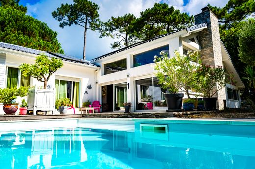 Πολυτελή κατοικία σε Saint-Palais-sur-Mer, Charente-Maritime