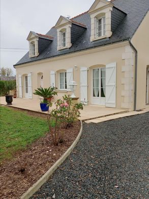 Casa de lujo en Beaumont-en-Véron, Indre y Loira