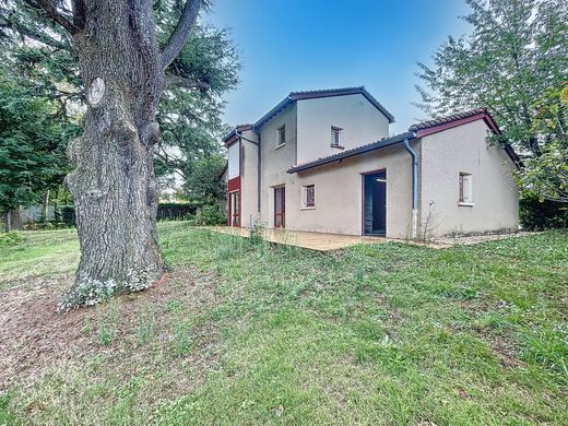 Элитный дом, Сен-Жени-Лаваль, Rhône