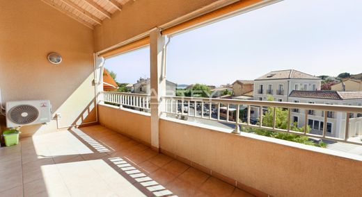 Apartamento - Carqueiranne, Var