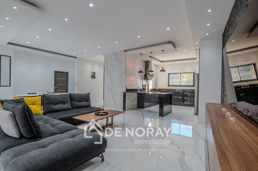 Βίλα σε Joué-lès-Tours, Indre-et-Loire