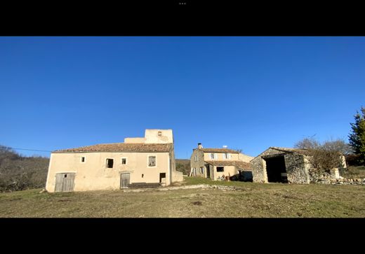 Villa in Viens, Vaucluse