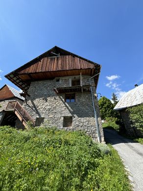 Maison de luxe à Puy-Saint-Vincent, Hautes-Alpes