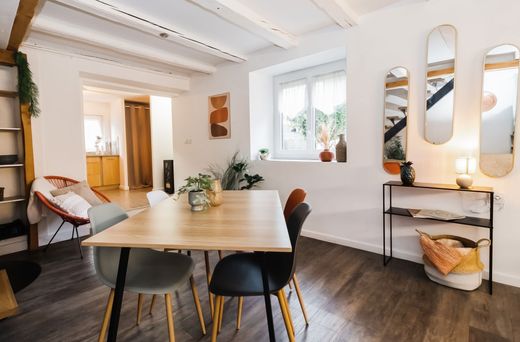 Casa di lusso a Allinges, Alta Savoia