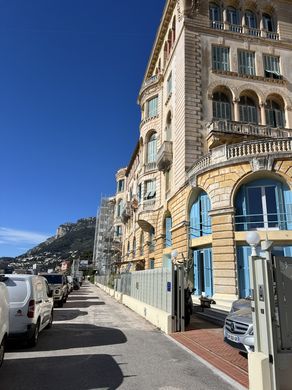 Apartment / Etagenwohnung in Beausoleil, Alpes-Maritimes