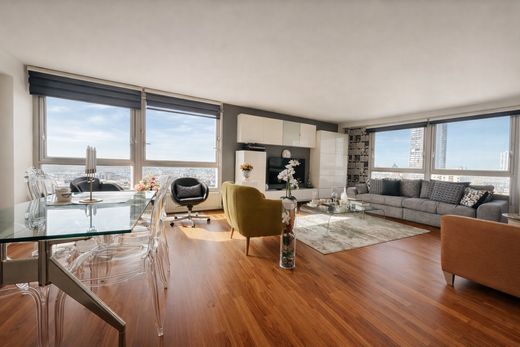 Appartamento a Puteaux, Hauts-de-Seine