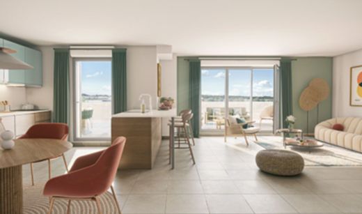 Apartment in Puteaux, Hauts-de-Seine