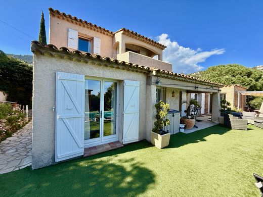 Casa di lusso a Cavalaire-sur-Mer, Var