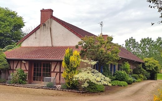 Luxe woning in Chalon-sur-Saône, Saône-et-Loire