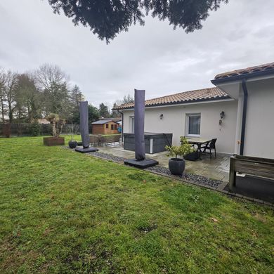 Luxury home in Belin-Béliet, Gironde