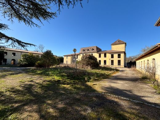 Κάστρο σε Saint-Magne, Gironde