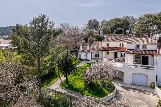 Casa di lusso a Luynes, Bocche del Rodano