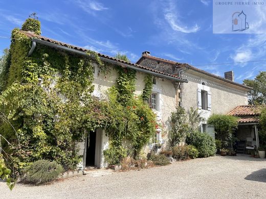 Luxury home in Verteillac, Dordogne