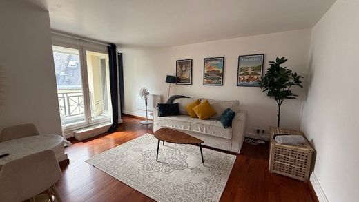 ﺷﻘﺔ ﻓﻲ Versailles, Yvelines