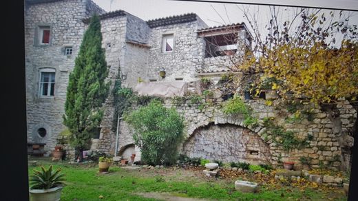 Luxury home in La Garde-Adhémar, Drôme