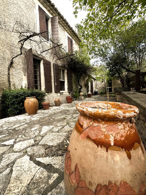 Mouriès, Bouches-du-Rhôneのヴィラ