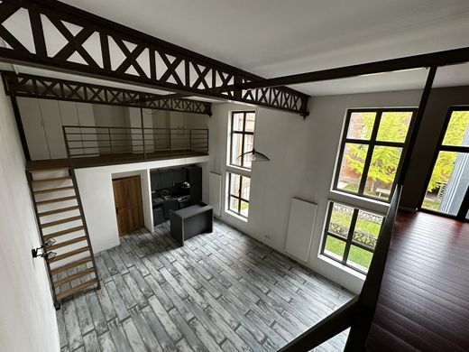 ﺷﻘﺔ ﻓﻲ ليل, North