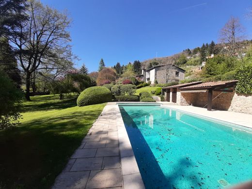 Casa di lusso a Le Cheylard, Ardèche