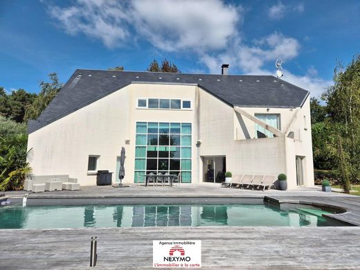 Luxury home in La Bazoge, Sarthe
