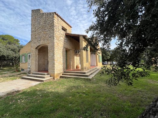 Villa a Uchaux, Vaucluse