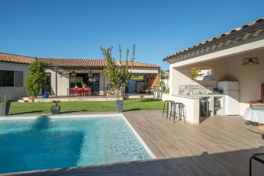 Villa in L'Isle-sur-la-Sorgue, Vaucluse