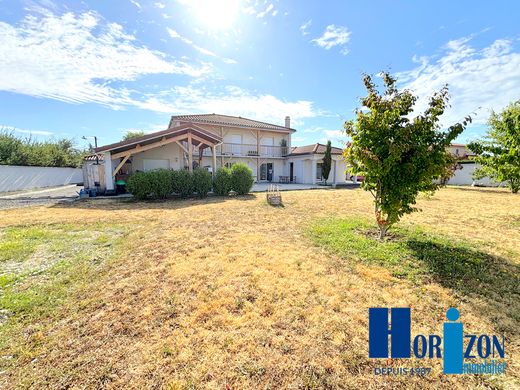 Элитный дом, Andrézieux-Bouthéon, Loire