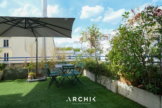 Apartment / Etagenwohnung in Buttes-Chaumont, Villette, Bas Belleville, Paris