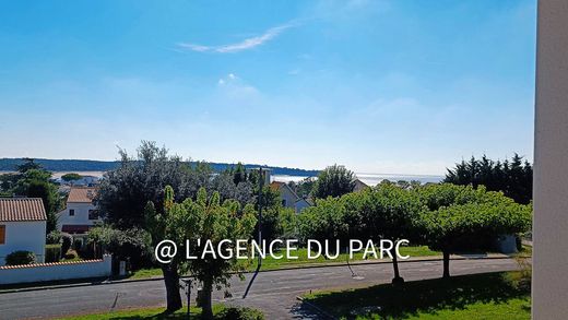 Πολυτελή κατοικία σε Saint-Georges-de-Didonne, Charente-Maritime