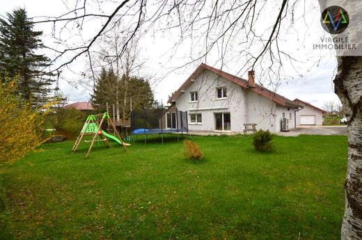 Luxury home in Bouverans, Doubs
