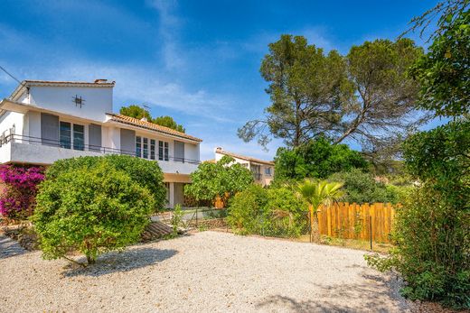 Apartment / Etagenwohnung in Saint-Raphaël, Var