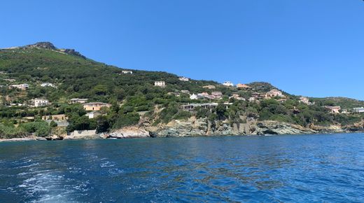 Grond in Brando, Upper Corsica