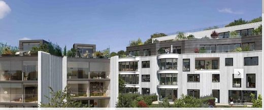 Двухуровневые апартаменты, Ville-d'Avray, Hauts-de-Seine