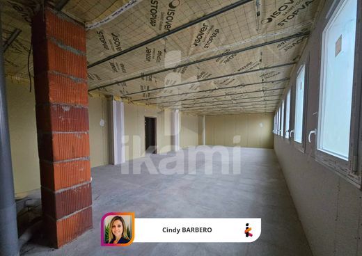 Ufficio a Saint-Marcellin, Isère