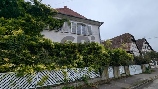 Luxe woning in Jebsheim, Haut-Rhin