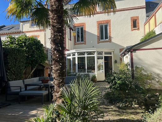Luxury home in Orléans, Loiret