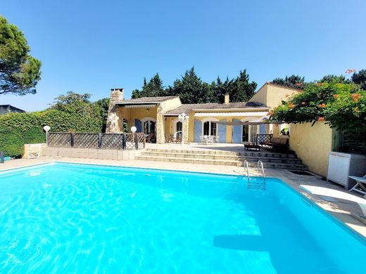 Maison de luxe à Orange, Vaucluse